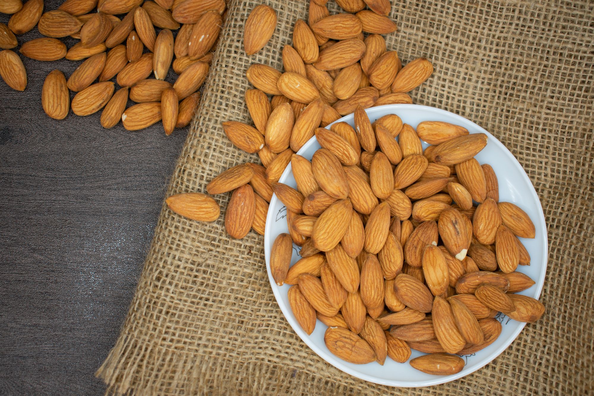 almond nuts