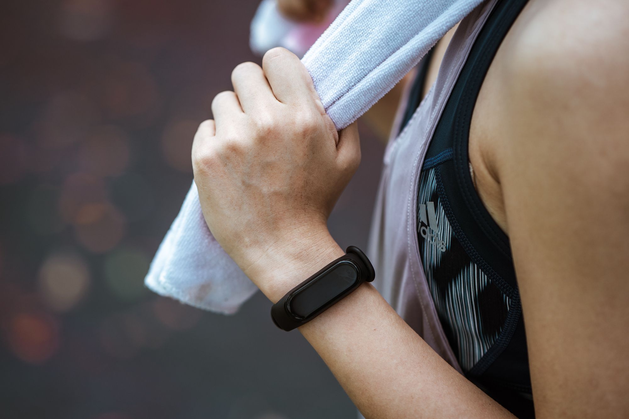 9 Best Fitbits of 2022 For Your Fitness Tracking